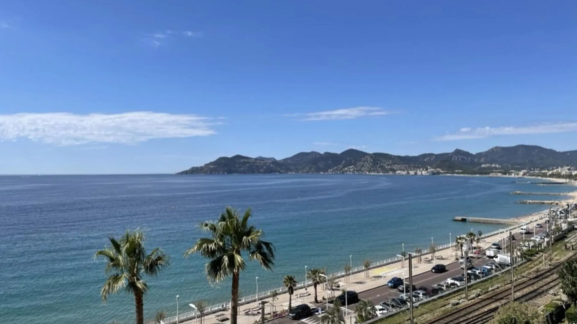 Studio Cabine Avec Terrasse, Piscine Et Parking Pres De La Plage Cannes La Bocca - Fr-1-609-74 Γαλλία